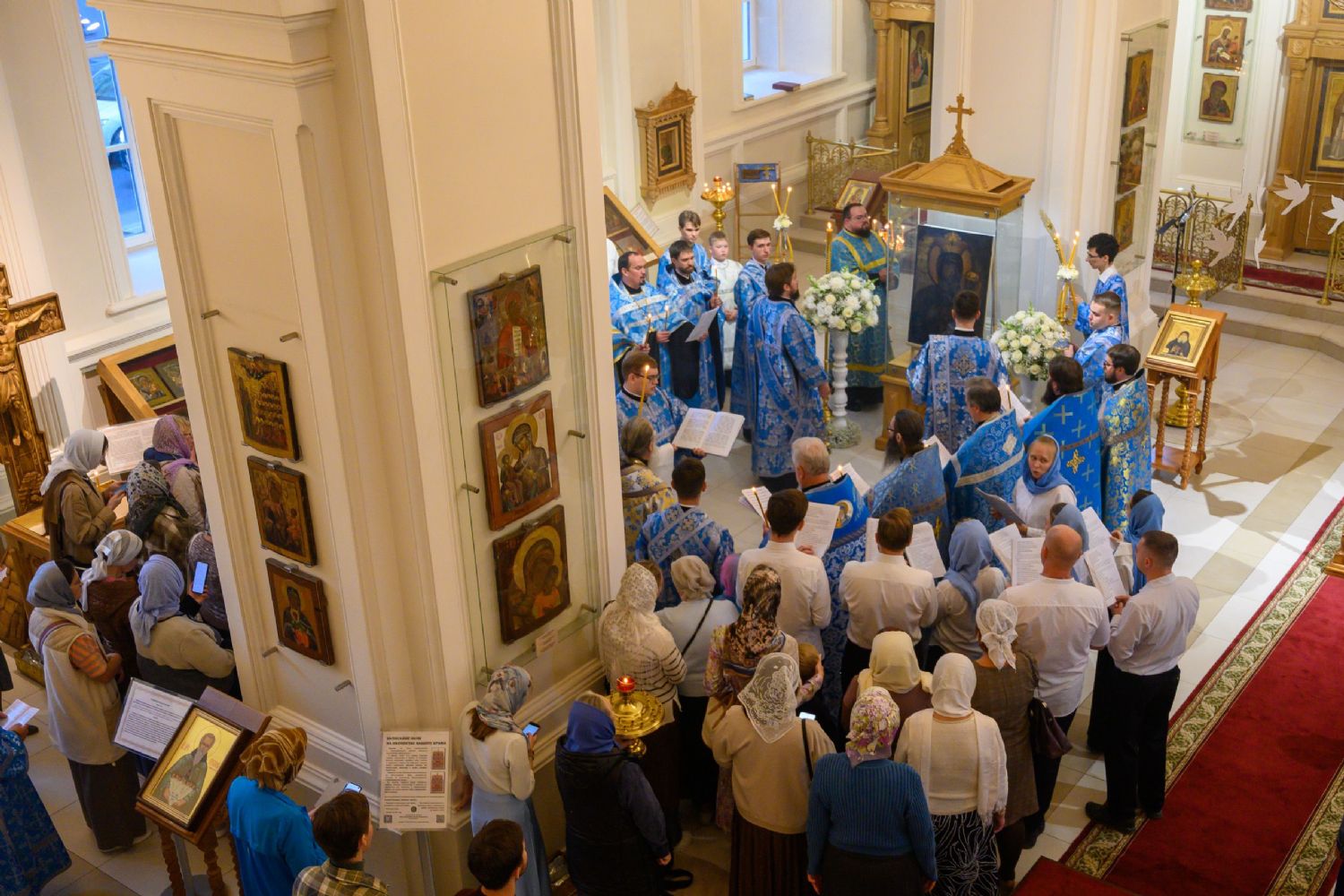 Митрополит Кирилл возглавил всенощное бдение в канун 120-летия пребывания Всеблаженной иконы Божией Матери в Казани